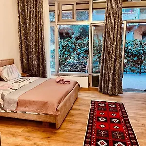 Apartamento Comfy In Center, Tirana